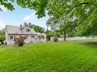 110 Kearney Dr, Lowell, MA 01852