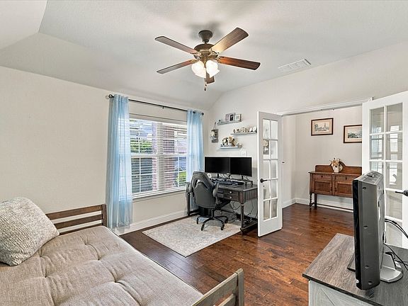3rd image of 1733 Ridge Creek Ln