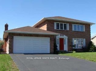 812 Chelsea Cres, Cornwall, ON K6H 6Y4