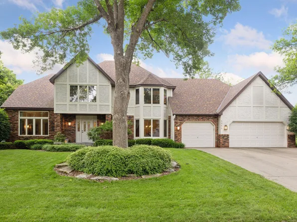 5956 Keithson Dr, Shoreview, MN 55126