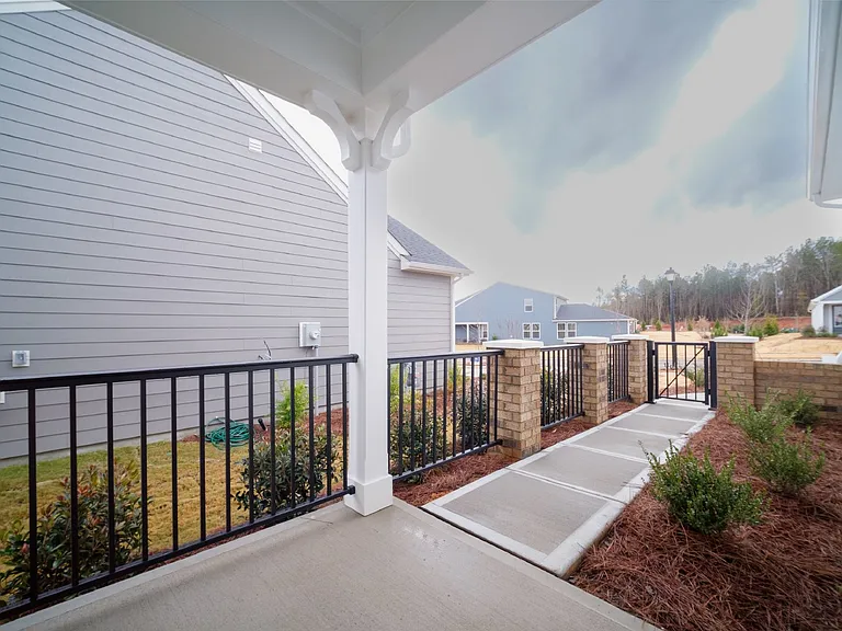 1535 Pebble Shore Ln — Photo 3