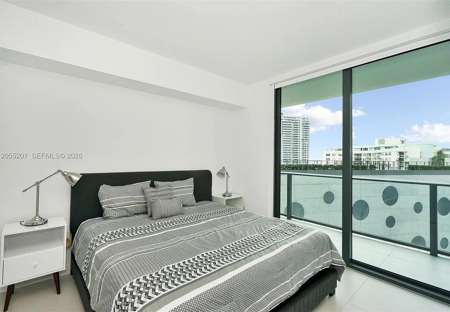 Paraiso Bayviews Condo — Photo 1