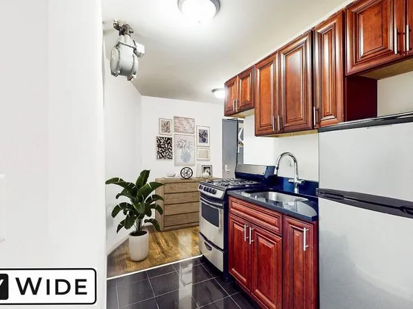 529 Broome Street image 4 of 7