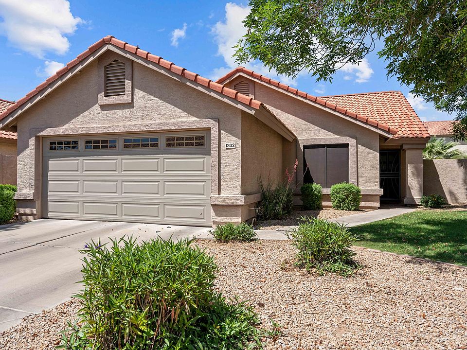 1st image of 1302 W Starfish Dr