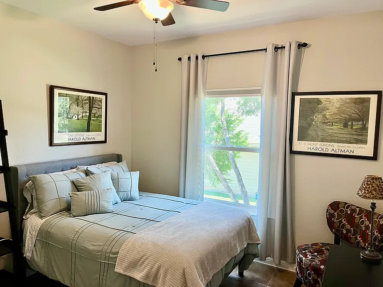 611 Newport Dr — Photo 23
