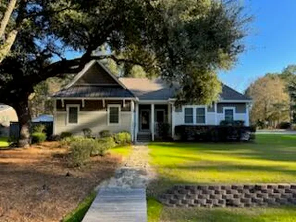 214 Almond St, Pinopolis, SC 29469