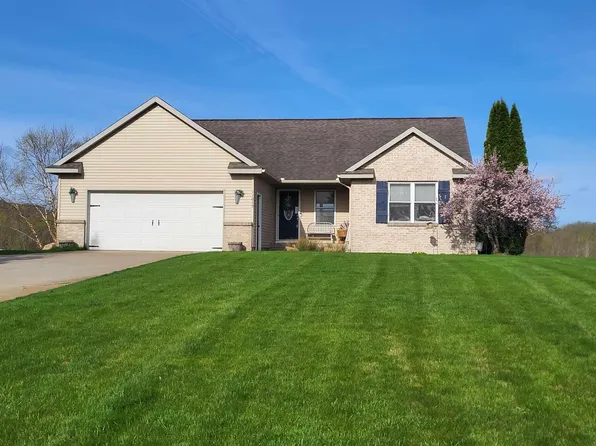 11019 Linden Dr NW, Grand Rapids, MI 49534