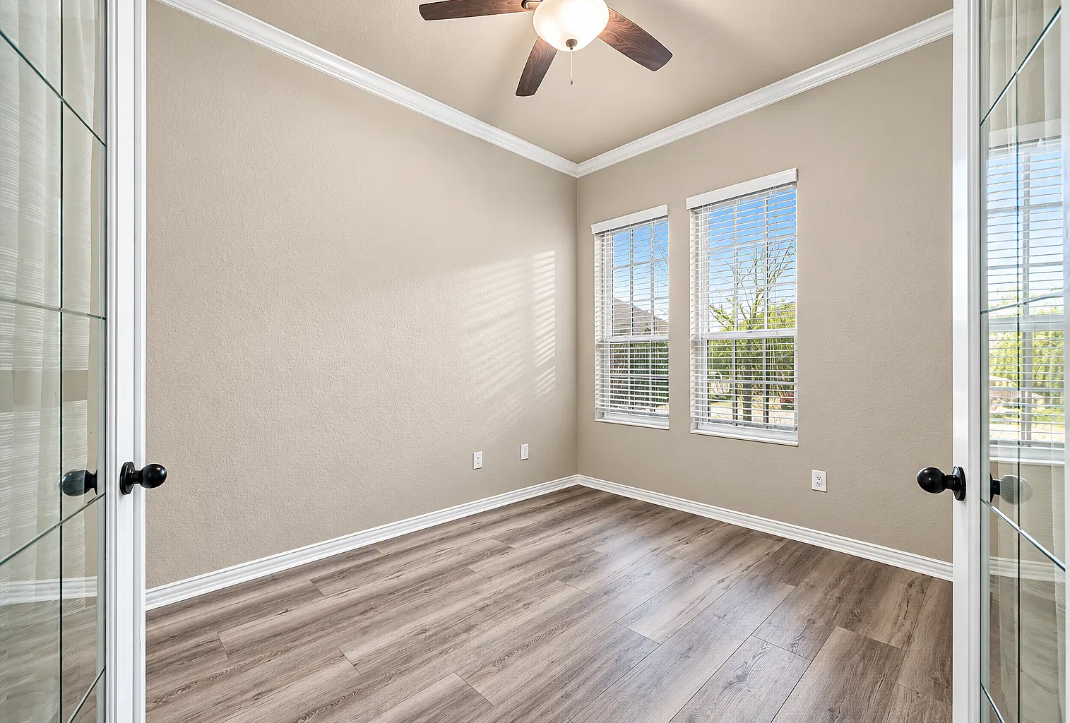 4 bed, 3345 sqft, $3,900 — Photo 3