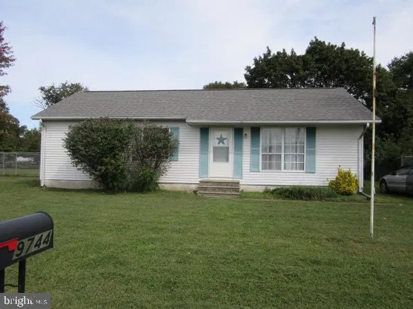 9744 Canterbury Rd, Felton, DE 19943