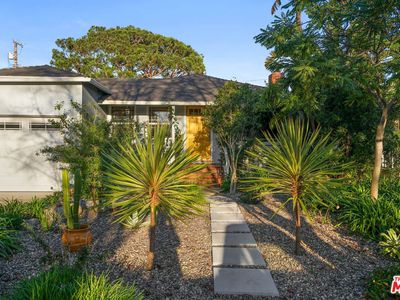 3488 Rosewood Ave, Los Angeles, CA, 90066