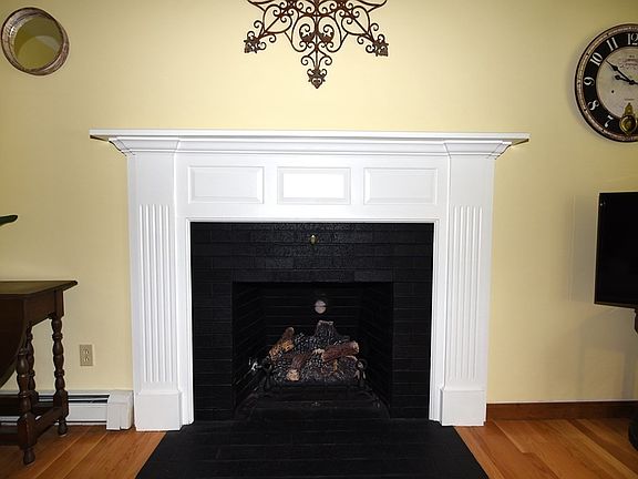 4th image of 44 Spinnaker Ln