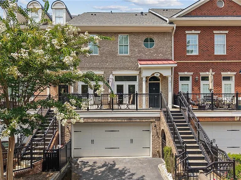 22 Buford Village Walk — Photo 1