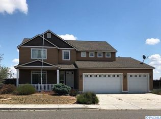 6305 Midland Ln, Pasco, WA 99301
