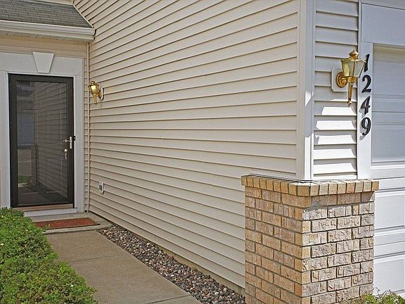 4th image of 1249 Bergmann Dr