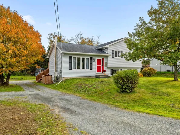 481 Cow Bay Rd, Eastern Passage, NS B3G 0E7