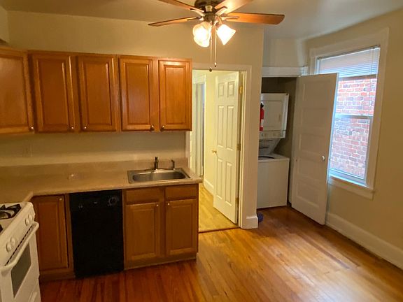 4th image of 3155 Ellwood Ave APT C