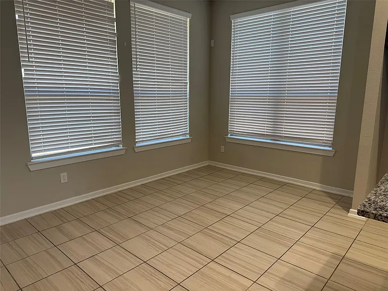 21535 Reserve Hill Ln — Photo 19