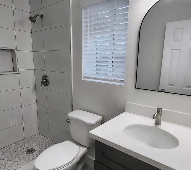4031 S F St #2 — Photo 3