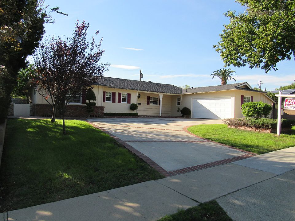 1st image of 1585 Finecroft Dr