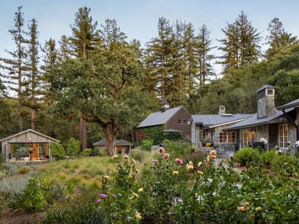 155 Grove Dr, Portola Valley, CA 94028