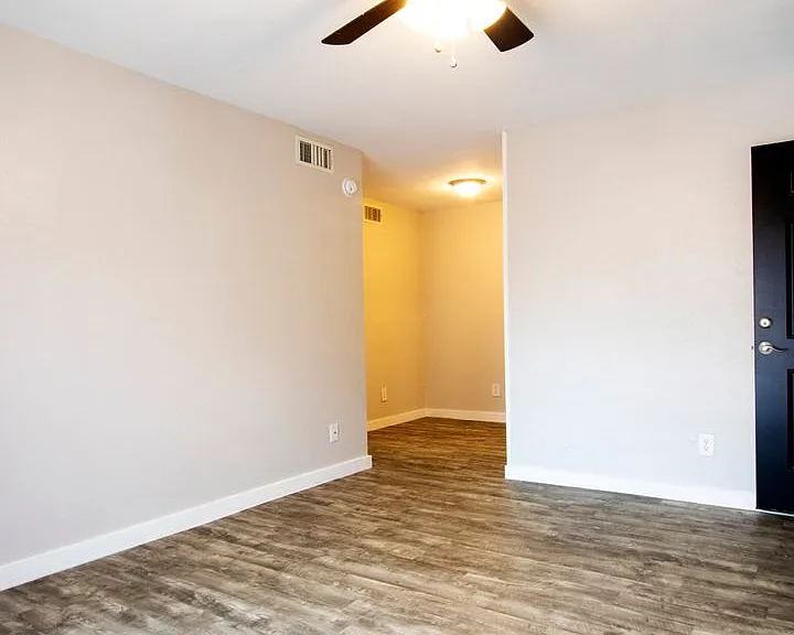 Gazebo Apartments (Denton, Tx) — Photo 4