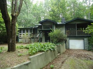 137 Walter McNeely Rd, Sapphire, NC 28774