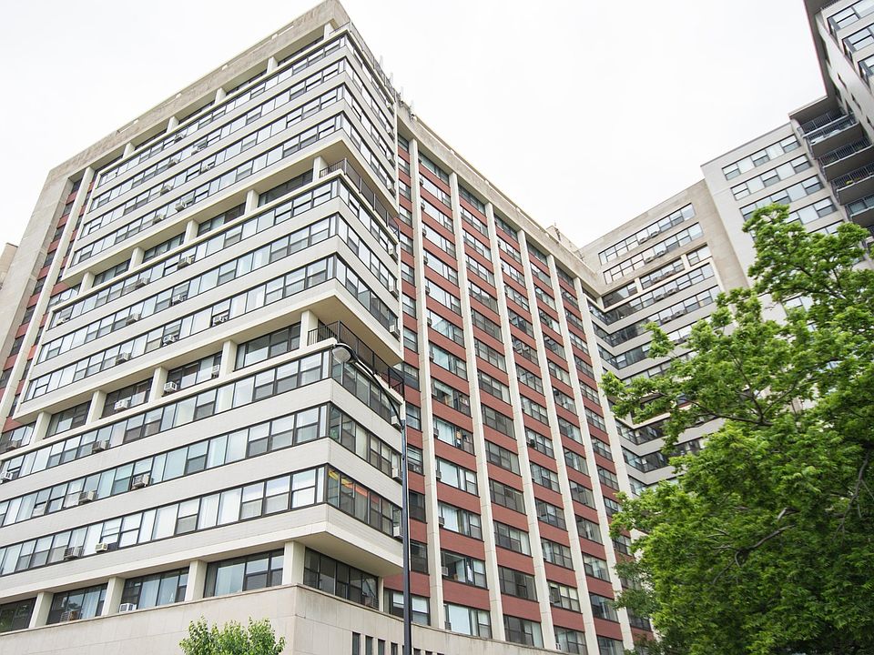 1st image of 3420 N Lake Shore Dr APT 6J