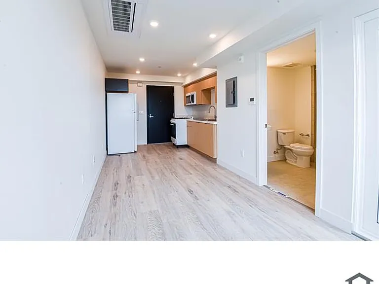 7410 S Avalon Blvd — Photo 4