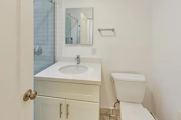 1167 Pine St #5 — Photo 11