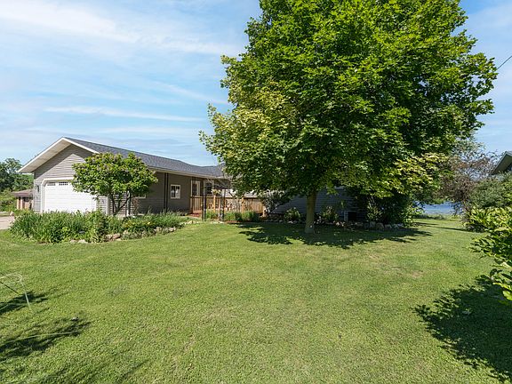 3rd image of 2937 Loehrs Landing Dr