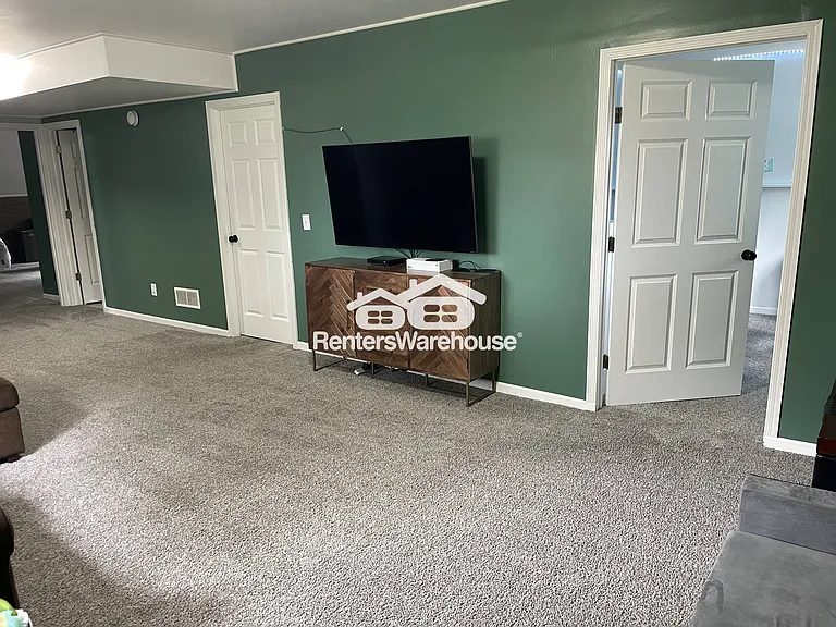 650 Willow St — Photo 13