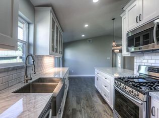 9618 Lawngate Dr, Houston, TX 77080
