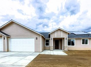 25460 Jacaranda Dr, Tehachapi, CA 93561