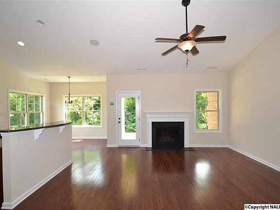 3rd image of 15220 Lakeside Trl SW