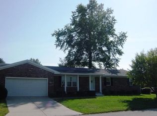 8011 Ridgemont Dr, Newburgh, IN 47630