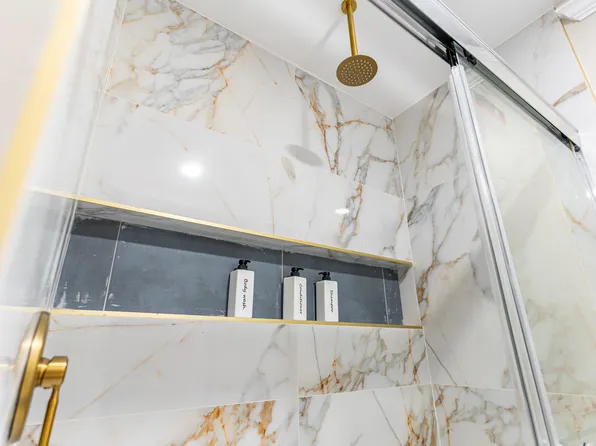 258 Clerk Street image 13 of 21