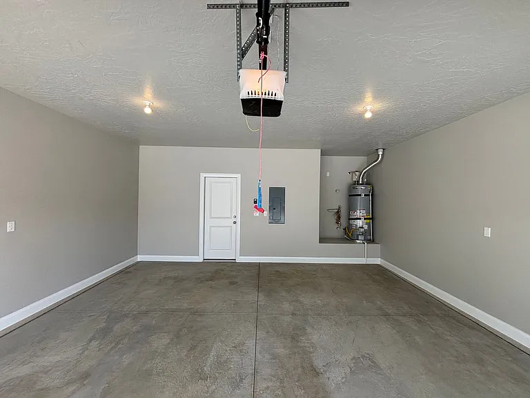 1042 S 1450 East St #22 — Photo 19