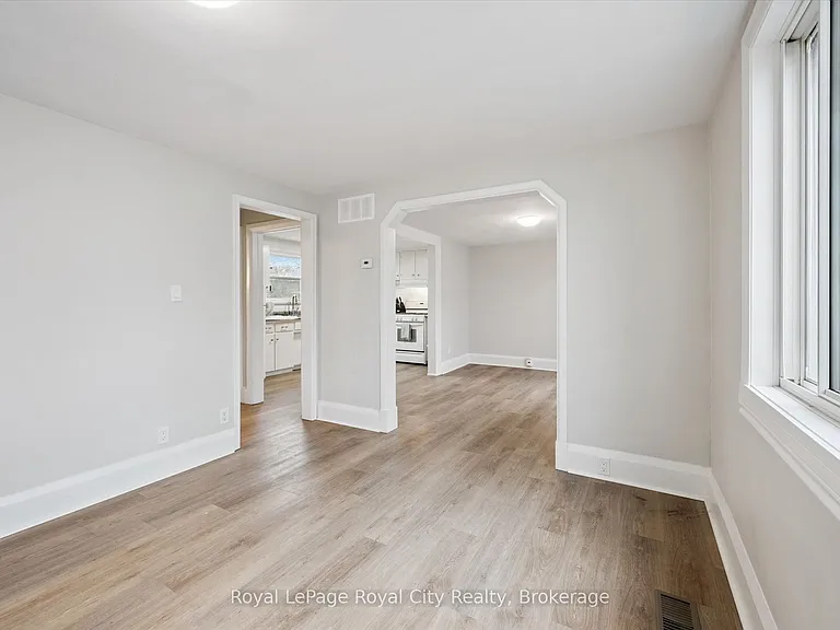 29 Hooper St W #2 — Photo 13