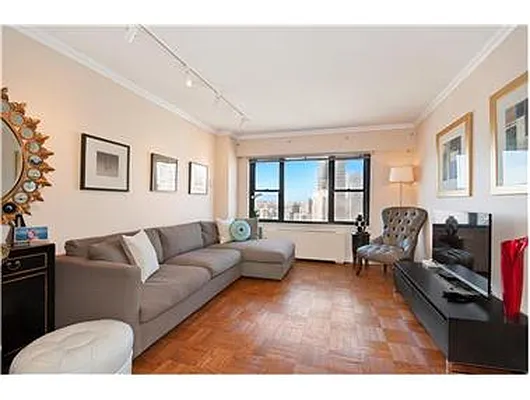 Rented by Douglas Elliman | media 8