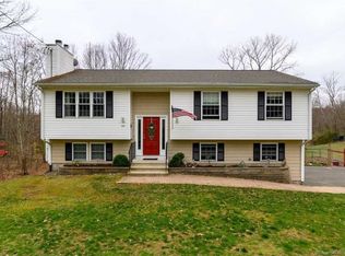 40 Old Kent Rd, Mansfield, CT 06250