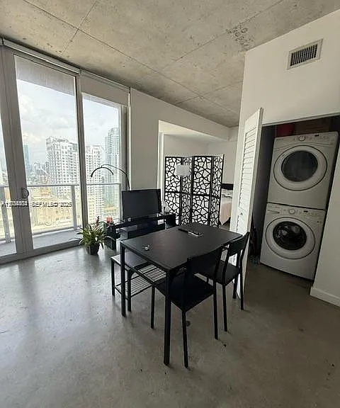 151 SE 1st St #2906 — Photo 5