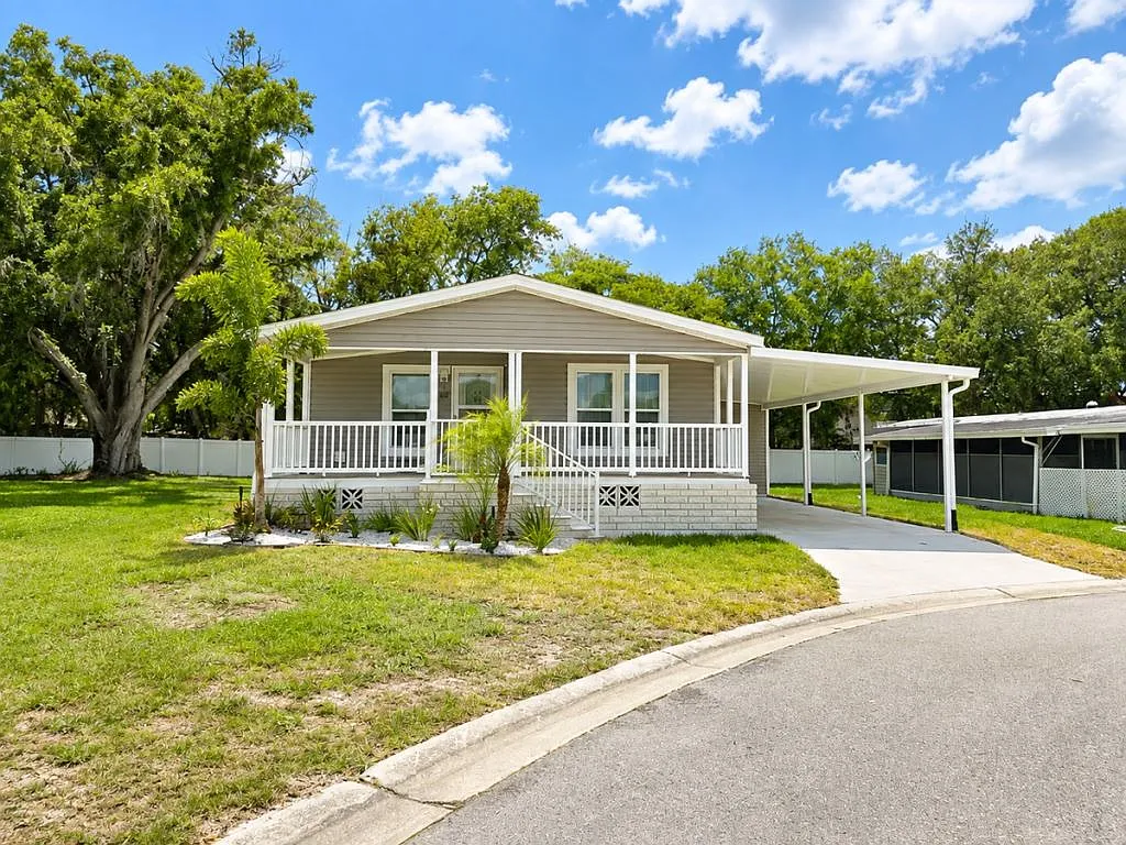 3 bed, 2.0 bath, 1460 sqft, $1,699 — Photo 4