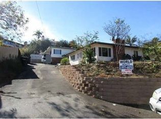 627 Townsite Dr, Vista, CA 92084