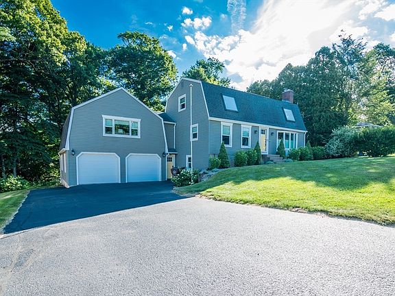 2nd image of 7 Stuart Pl
