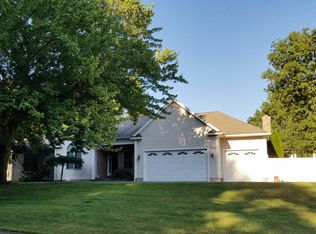 2 Sheasby Rd, Ansonia, CT 06401