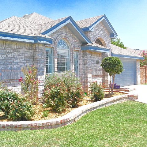 1st image of 3016 Woodridge Ln