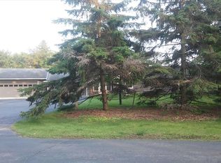 17771 Jericho Rd, Deephaven, MN 55391