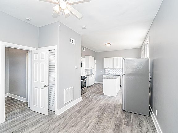 5th image of 1806 N Richmond St APT 2R