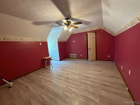 3rd image of 931 Whitehall Pkwy