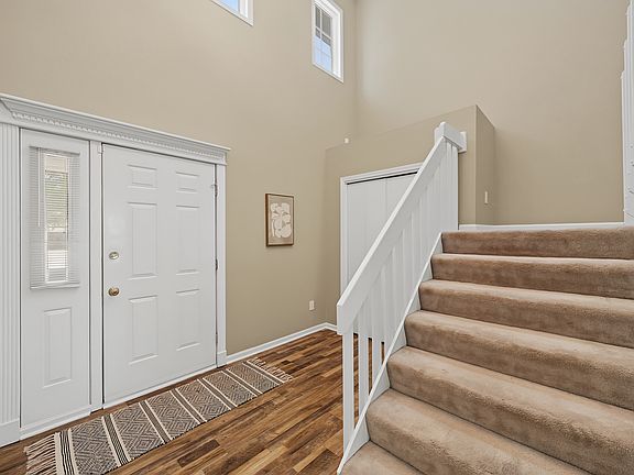 4th image of 3700 SW 34th Pl